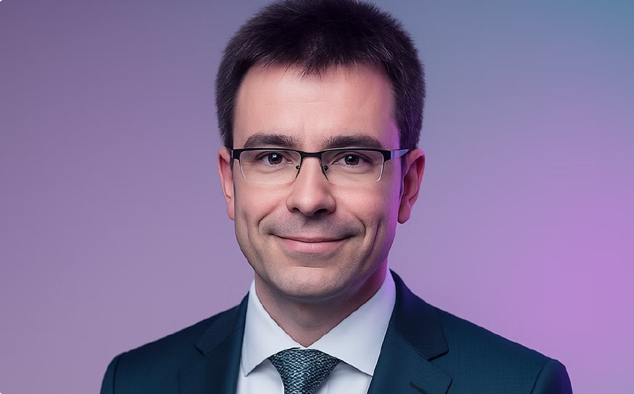 Dr. Johannes Schweifer